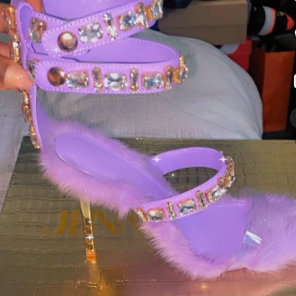 Jennifer Lee Never Worn Lavender Gem-Embellished Fur Strap High Heel Sandals